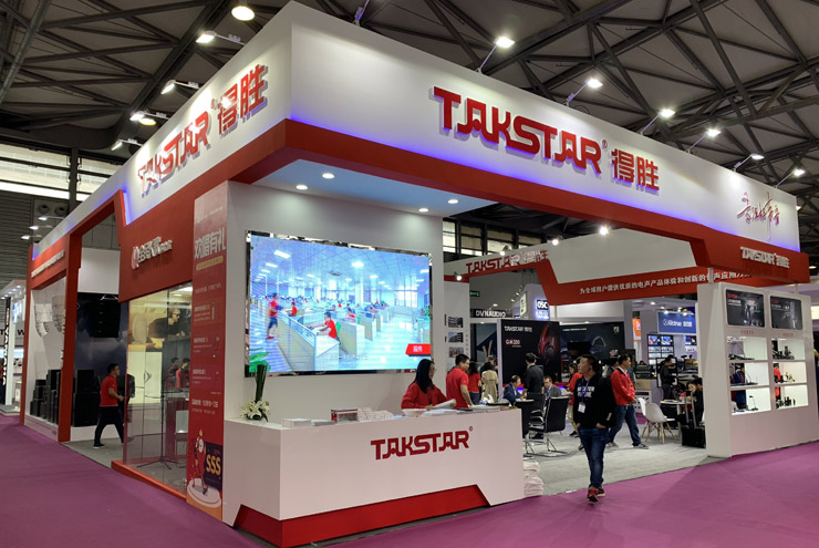 TAKSTAR - Cái nôi của Công nghệ phát triển Micro Không Dây